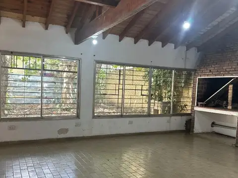 Locales, Oficinas y un dpto en venta - Burzaco