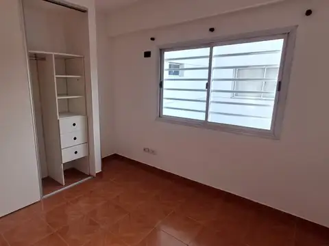 DEPARTAMENTO 2 AMB AL FRENTE.REF.922