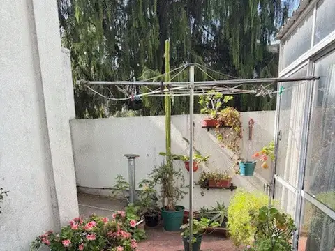 Depto Tipo Casa en Alquiler de 5 ambientes