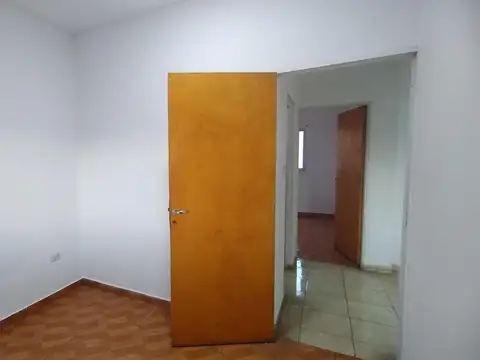 Departamento en Alquiler en Ibarlucea, $ 450.000