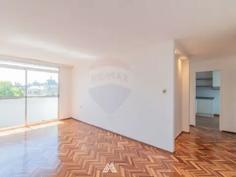 Doctor Angel Floro Costa 1500