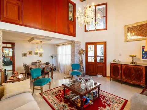 Casa tres dormitorios en venta pichincha Rosario