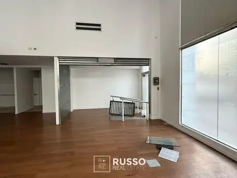 Local en Alquiler Via Púb.