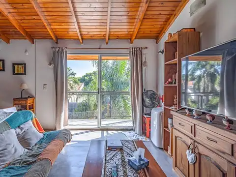 Depto Tipo Casa en Venta de 4 ambientes