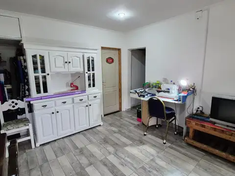 Pino 6000, Piso 1