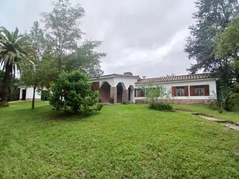 Casa 4 ambientes con 1 baño