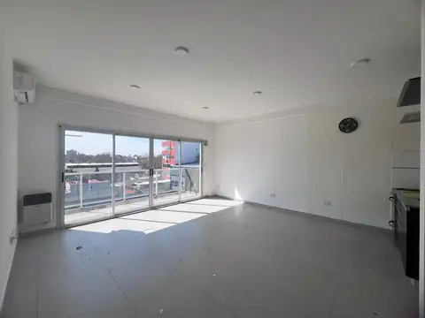 Avenida Lope De Vega 2900, Piso 4º