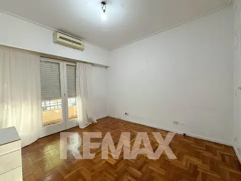 Depto Tipo Casa en Alquiler 50 años