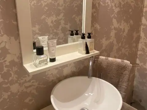 VENTA Exclusiva Casa de Categoría en Adrogué