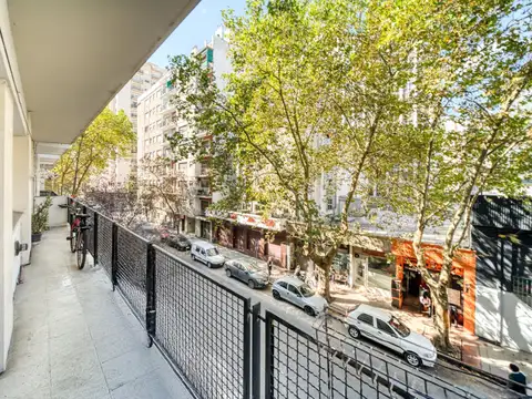 Departamento en Plaza Colon a la calle amplio balcon