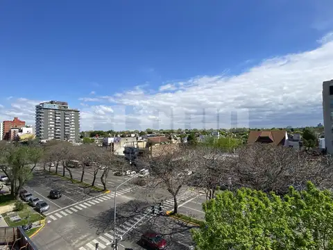 Departamento en Alquiler con 1 cocheras