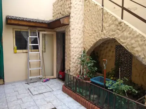 Doctor Juan Felipe Aranguren 3900, Piso 0