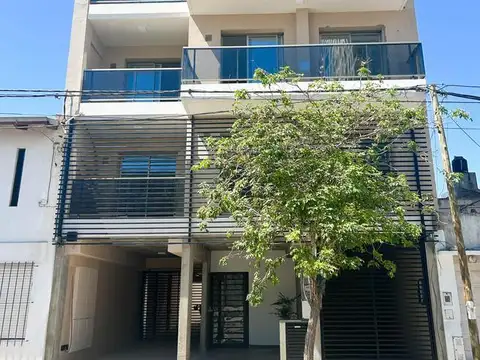 Av. Carballo 575 07-03