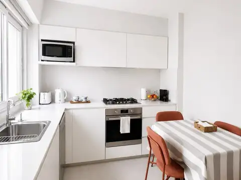 Excelente y luminoso semipiso de 3 dormitorios en venta en Palermo. Cochera, Reciclado, Impecable!