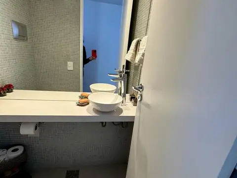 Departamento 4 ambientes con 2 baños