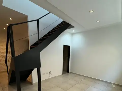 Depto Tipo Casa en Venta de 1 dormitorio