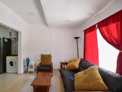 CASA EN VENTA EN CITY BELL MAS 2 LOCALES