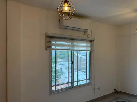 Departamento en Alquiler en Villa Sarmiento, $ 600.000
