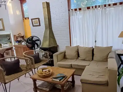 De las Ondinas 1500