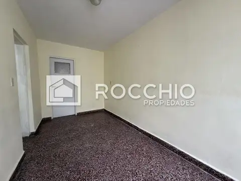 Depto Tipo Casa en Alquiler con 1 cocheras