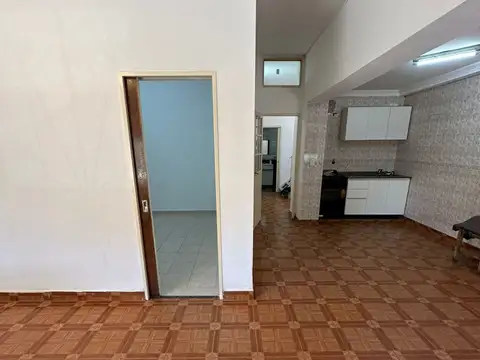 Depto Tipo Casa en Venta en Barrio Naón, USD 140.000