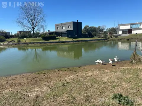 Terreno en venta Barrio Canton Norte a la Laguna