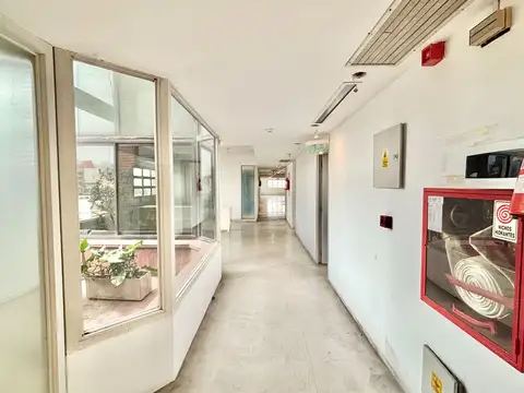 Oficina Monoambiente con 2 baños