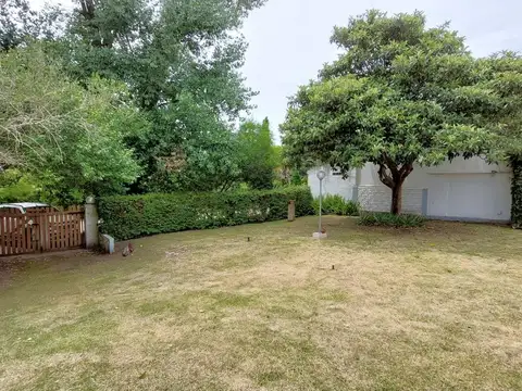 Casa en Venta con 1 cochera