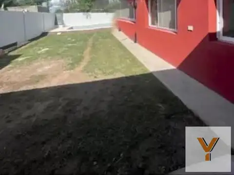 Casa en venta - 3 Dormitorios 1 Baño - 370mts2 - San Miguel