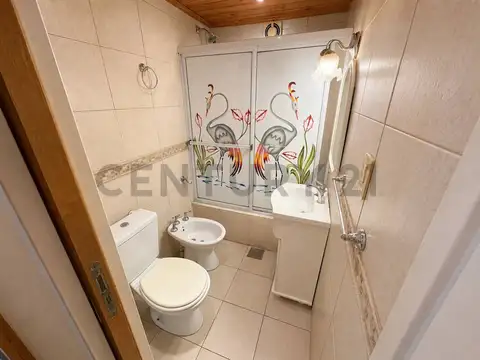 CASA 5 AMB CON PILETA EN MUÑIZ