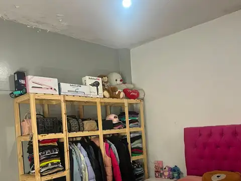 VENTA CASA 3 AMBIENTES CASTELAR JARDÍN COCHERA