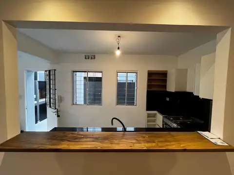 Depto Tipo Casa en Venta de 4 dormitorios