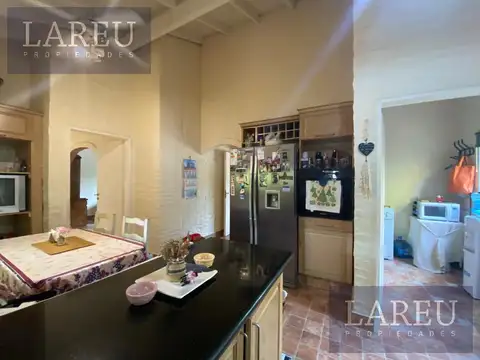 Casa 6 ambientes con 3 baños