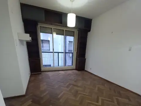 2 AMB PISO ALTO SOBRE AV. DEL LIBERTADOR - Opcional cochera