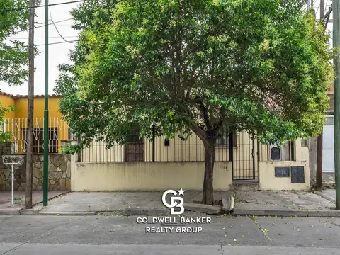 Casa en ubicada en calle Jose Evaristo Uriburu 350 - Zona Terminal- Salta