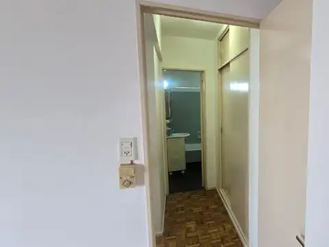 Departamento en Alquiler en Parque Chacabuco, $ 700.000