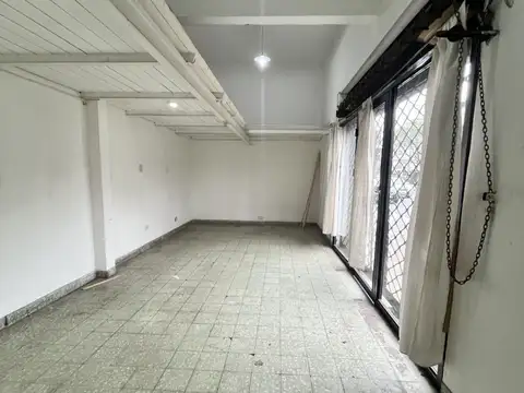 Avenida Eva Perón 2300