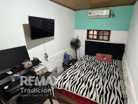 Venta Casa + 2 deptos  con Pileta - Resistencia