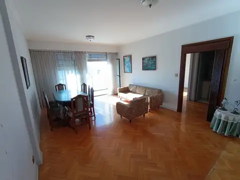 Avenida Rivadavia 6700
