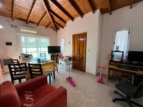 Depto Tipo Casa 3 ambientes con 1 baño