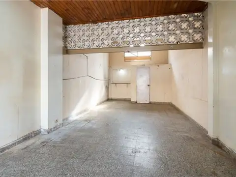 Local en Venta 76 años