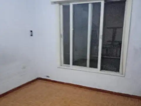 Depto Tipo Casa en Alquiler 35 años