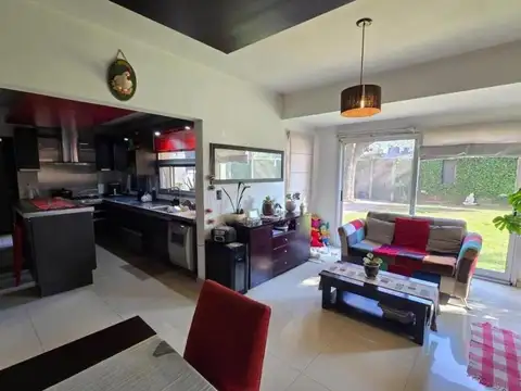 Casa en Venta en Ciudad Jardín del Palomar, USD 415.000