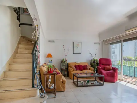 Av. Corrientes 4216 , Piso 7