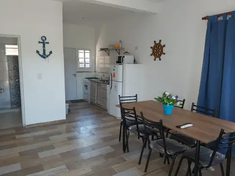 Este