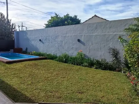 Venta Casa 4 ambientes en Padua Apto crédito