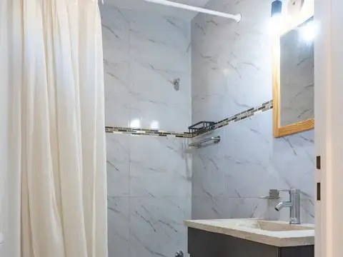 Depto Tipo Casa en Venta con 1 cocheras