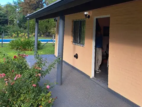 Casa 6 ambientes con 4 baños