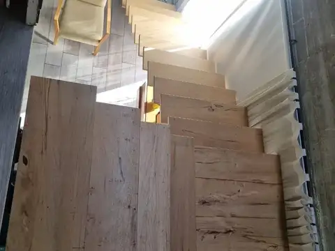 Casa en Alquiler con 1 cochera