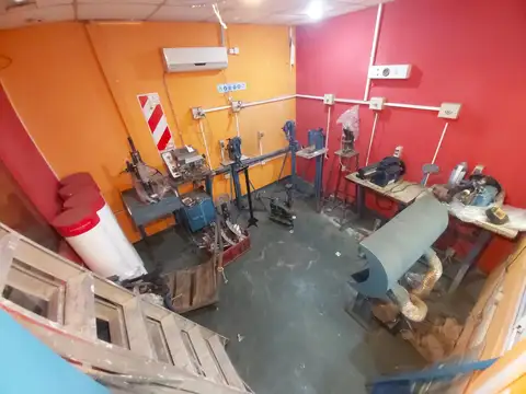 Galpon en Venta 8  mts Frente